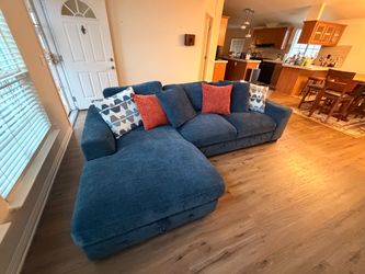 Pullout sectional and chair