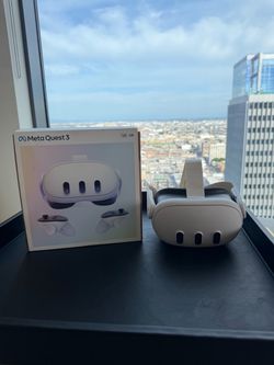 Meta Quest 3 Wireless Virtual Reality Headset