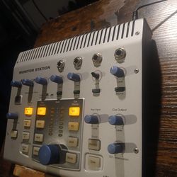 Presonus, V1, Silver Monitor Station