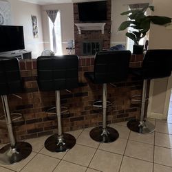 4 Barstools