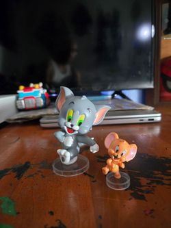 Tom & Jerry figurines