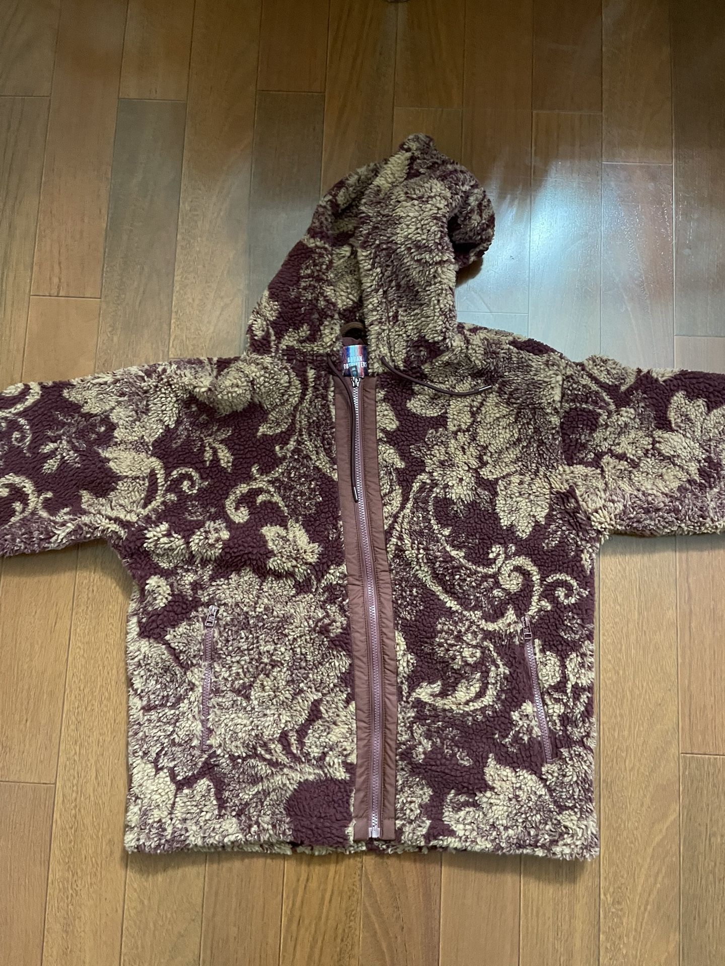 Urban Outfitters fleece Sherpa Floral Men’s medium