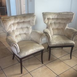 Chairs Very Old  Conditions 50/50 Need Some Details 
