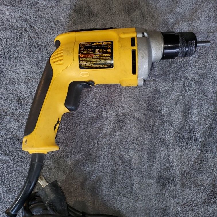 Dewalt Quick Drive 1/4" Impact Type Tool.