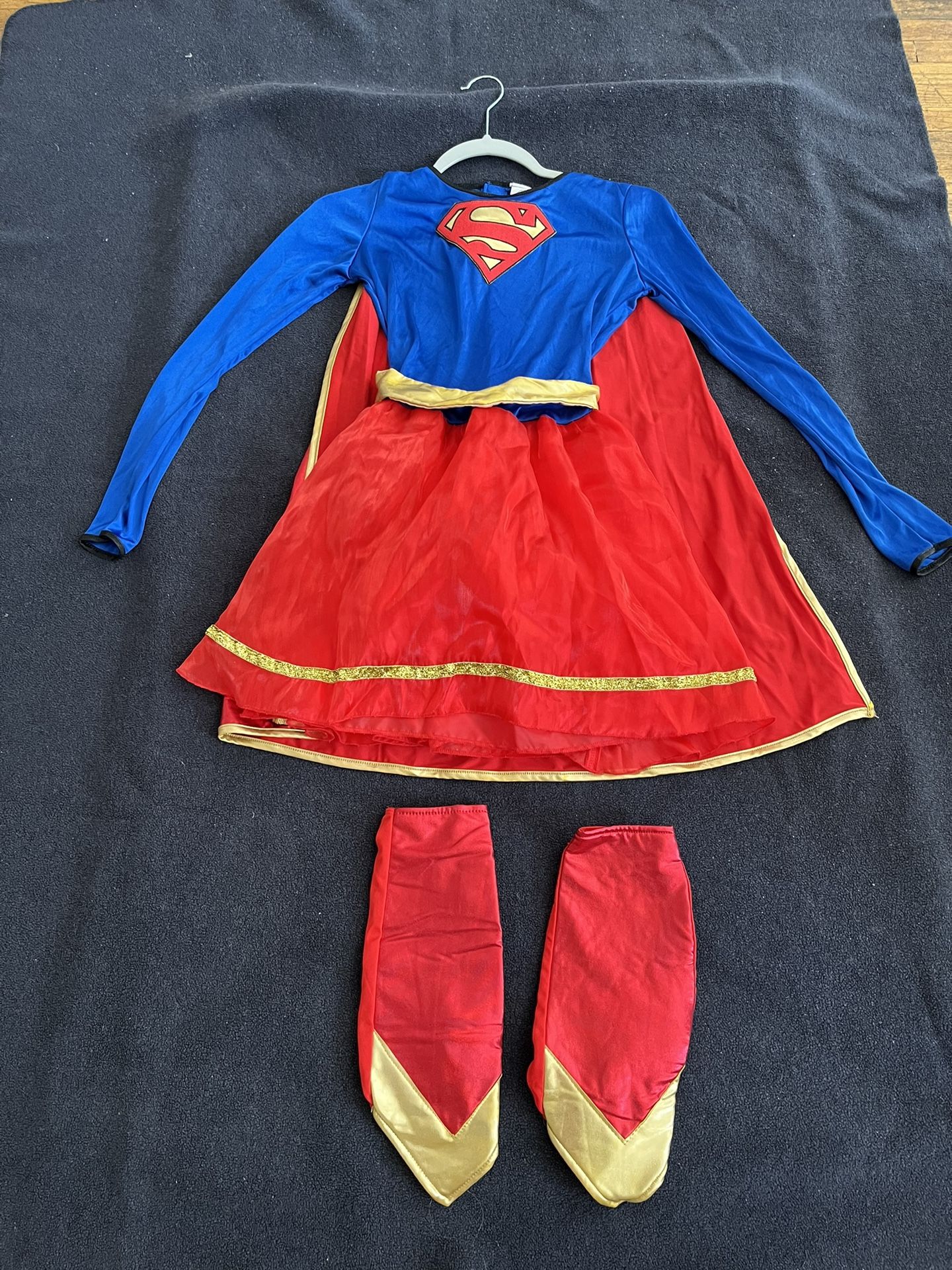 Super Girl Custom Size Large Asking $20 Or obo