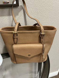 Michael Kors Saffiano frame  PKT