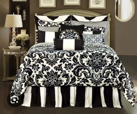 Rose Tree Symphony King Bedding Set