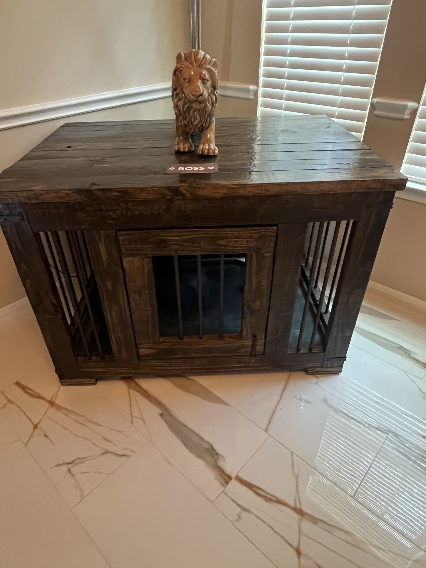 Large Custom Wood Heavy Duty Dog Kennel