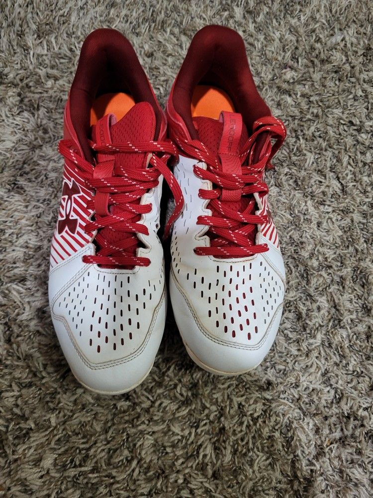 Under Armour Baseball Cleats Size 9