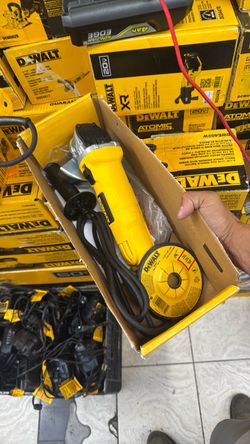 DEWALT 4-1/2 Inch Angle Grinder with Wheel