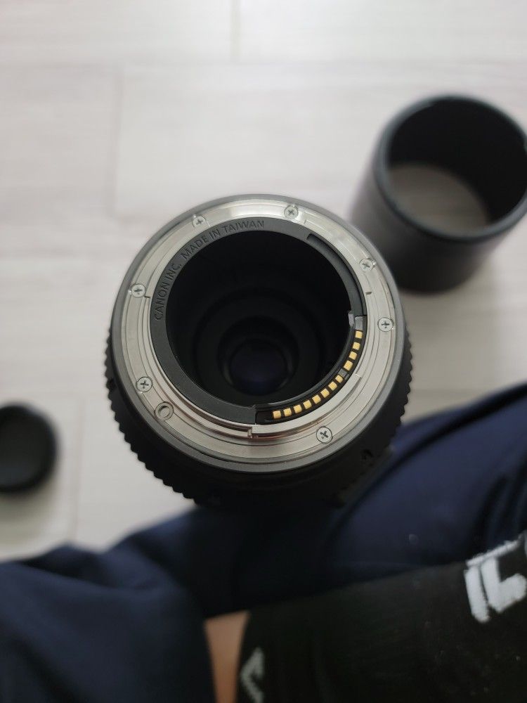 Combo Canon R7 RF800mm 800mm F11 Like New With Battery Grip(Just For