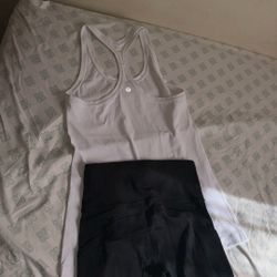 Lululemon Size 4 Set.  $45