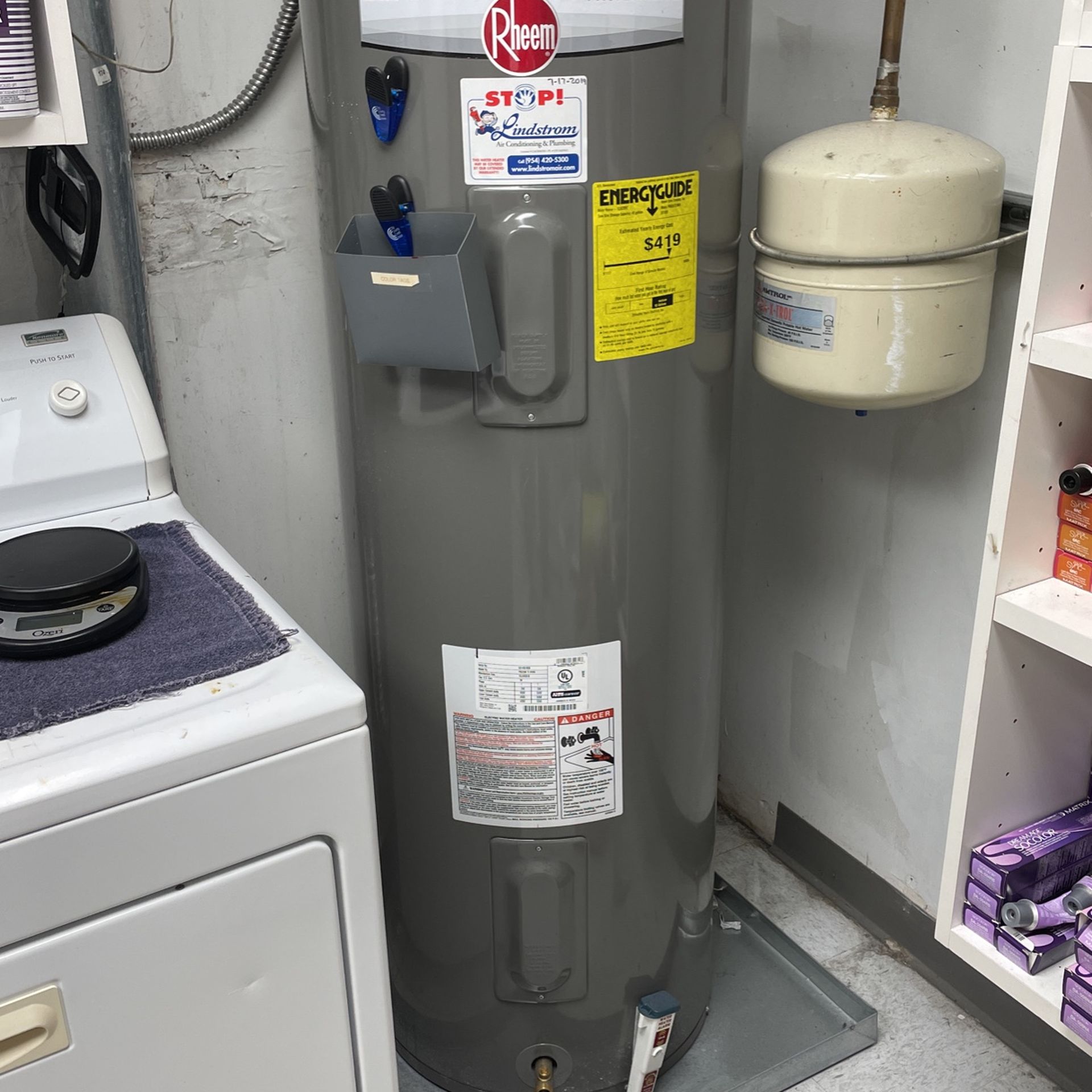 Rheem Hot Water Tank for Sale in Pompano Beach, FL OfferUp