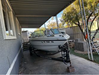 Boat 🛥️ chaparral v 6 -2009