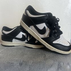 NIKE PANDA DUNKS