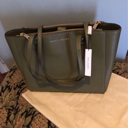 Marc Jacobs Leather Tote .New W/tag