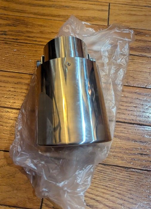 New Universal Stainless Steel Car Exhaust Tip