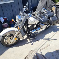 2002 Suzuki Intruder