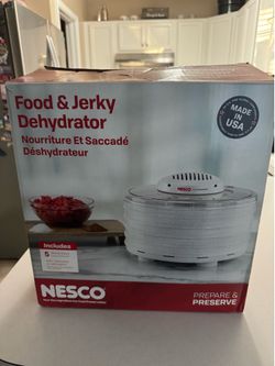 Nesco FD-38 Tray Snackxpress Food & Jerky Dehydrator