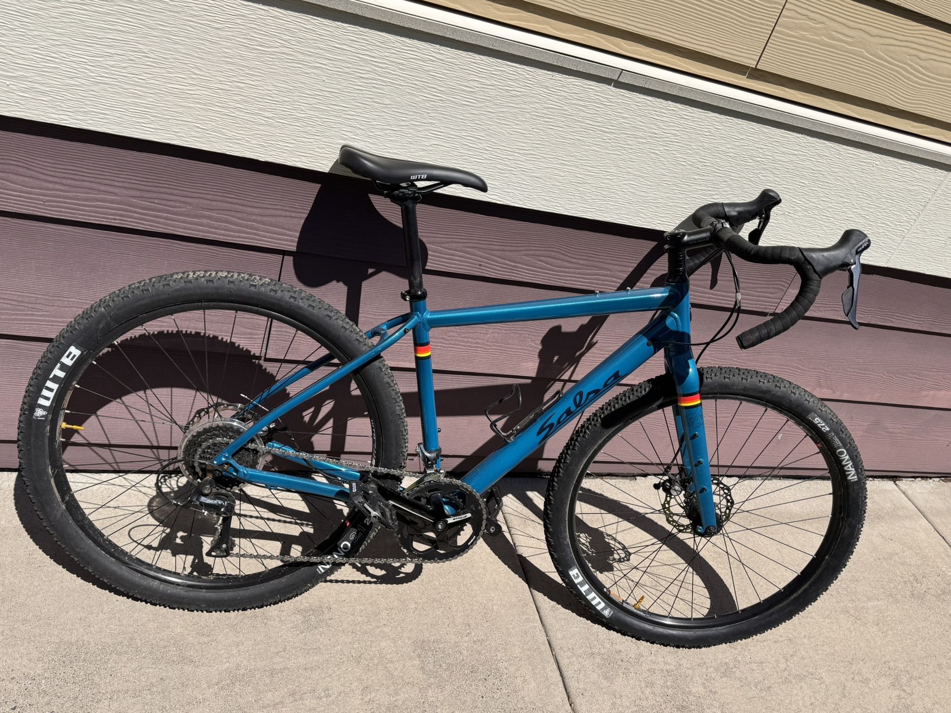 Salsa Journeyman Sora 650 Bike