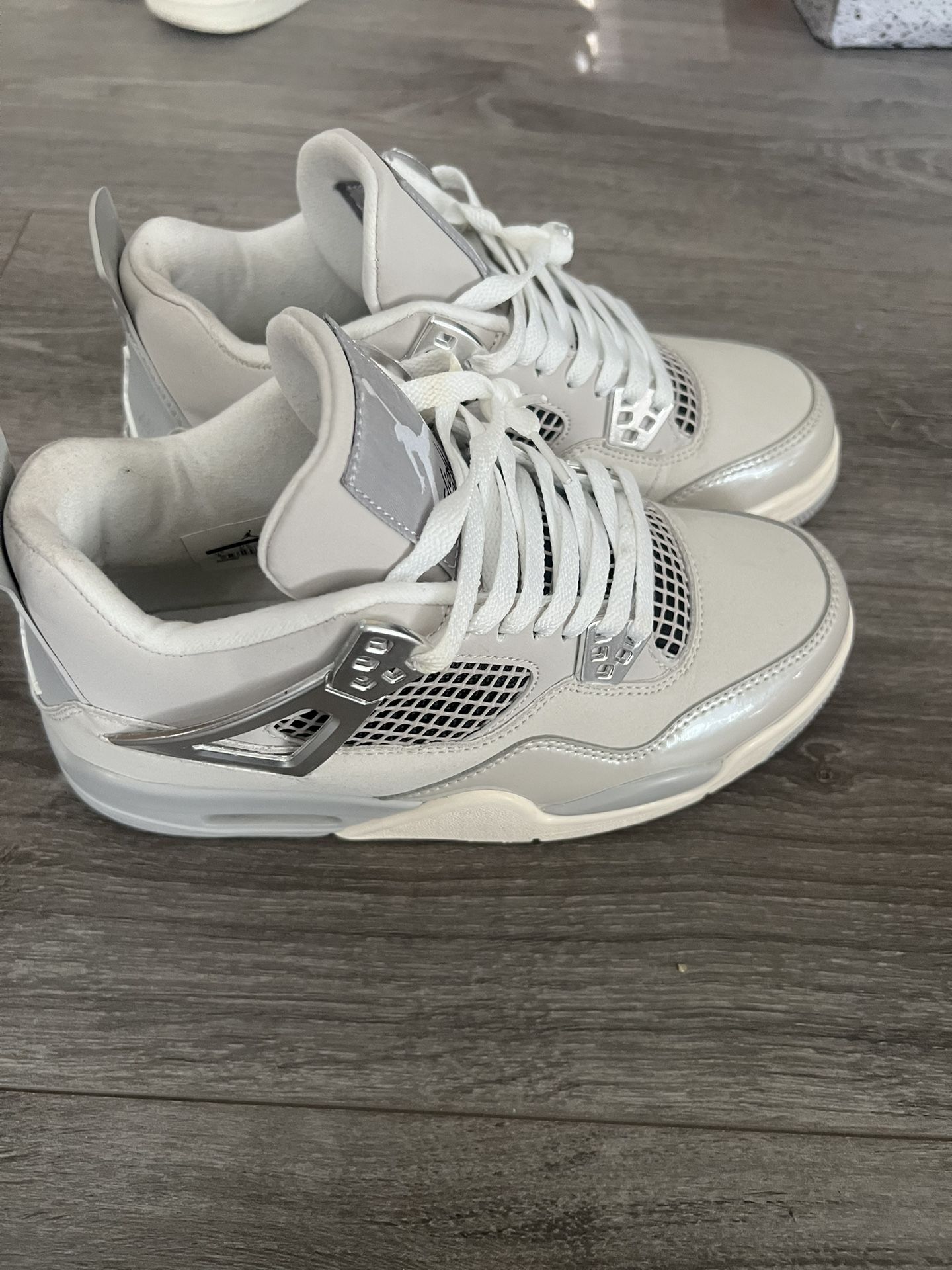 Jordan 4