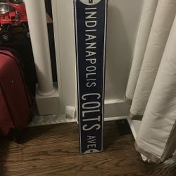 Indianapolis Colts Sign