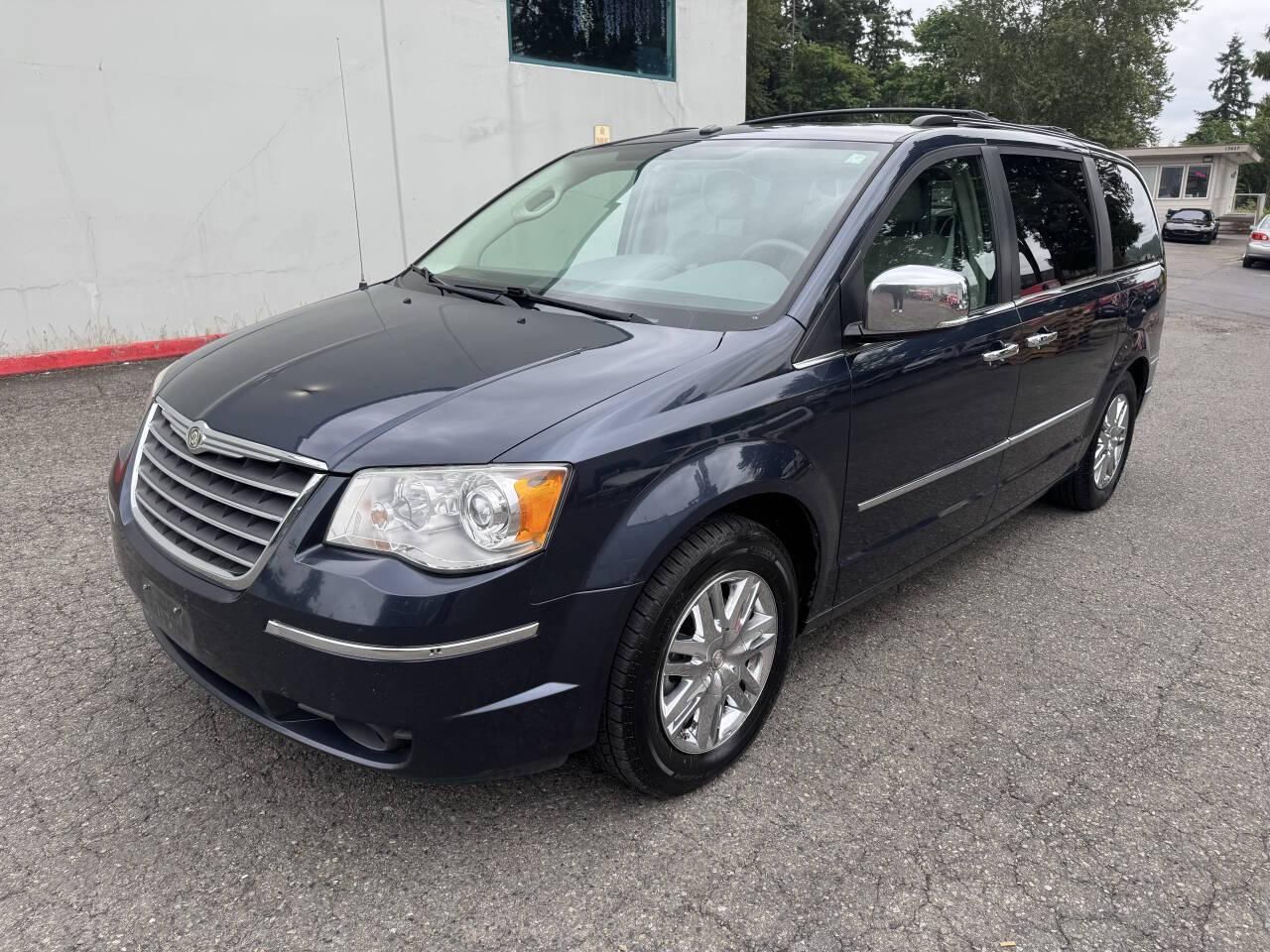 2008 Chrysler Town & Country