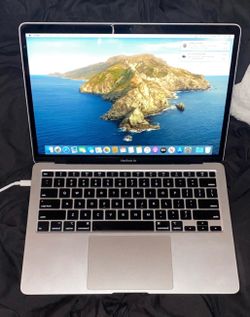 MacBook Air 2020 13.3 intel core i5 8gb (great condition)
