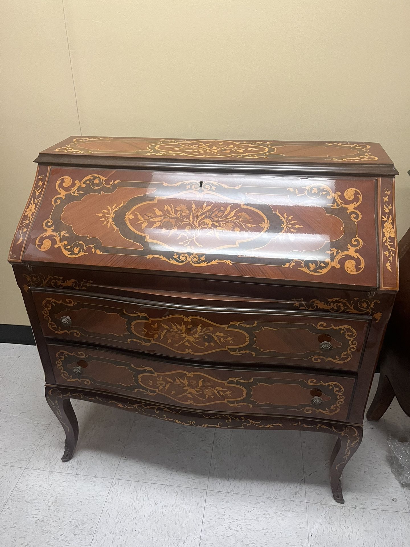 Antique Desk With Drawers