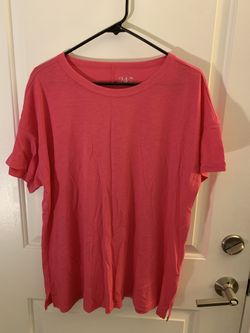 Like New, Women’s XXL Shirts