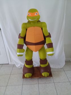 4 Foot teenage mutant ninja turtle figure - Michelangelo