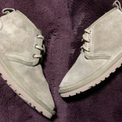 Ugg Size 6