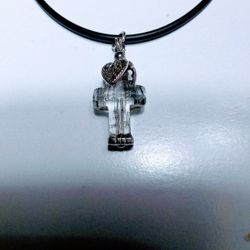 Beautiful ❤️ Swarovski Cross Choker.🎁🎁🎁