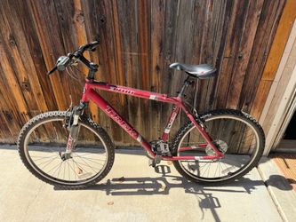 Trek 3700 19in. Mountain bike