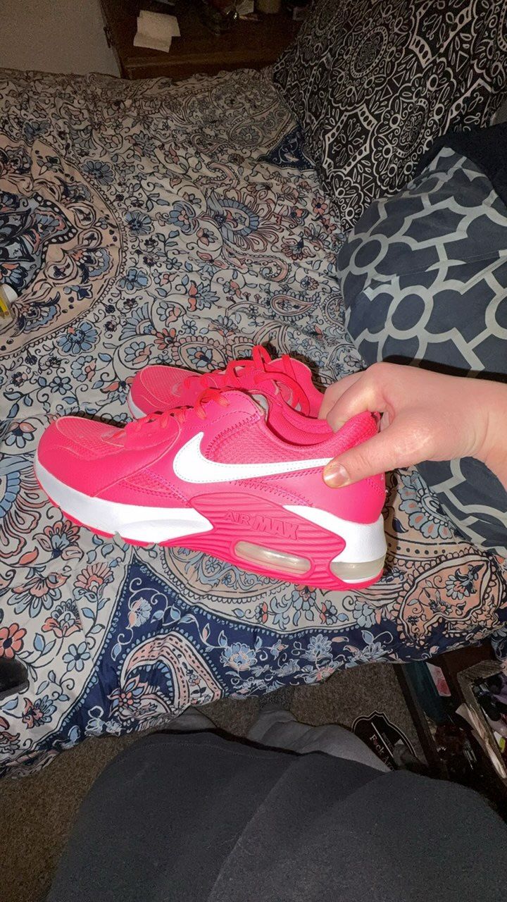 Nike Air Max’s Size 9.5 & Michael Kors Boots Size 5