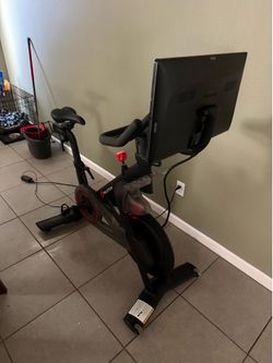 Peloton Indoor Exercise Bike with Screen