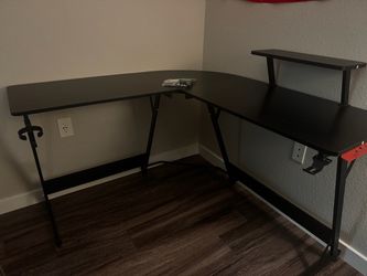 gaming desk