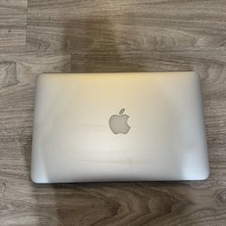 2011 MacBook Air - FOR PARTS