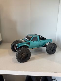 Axial Scx24