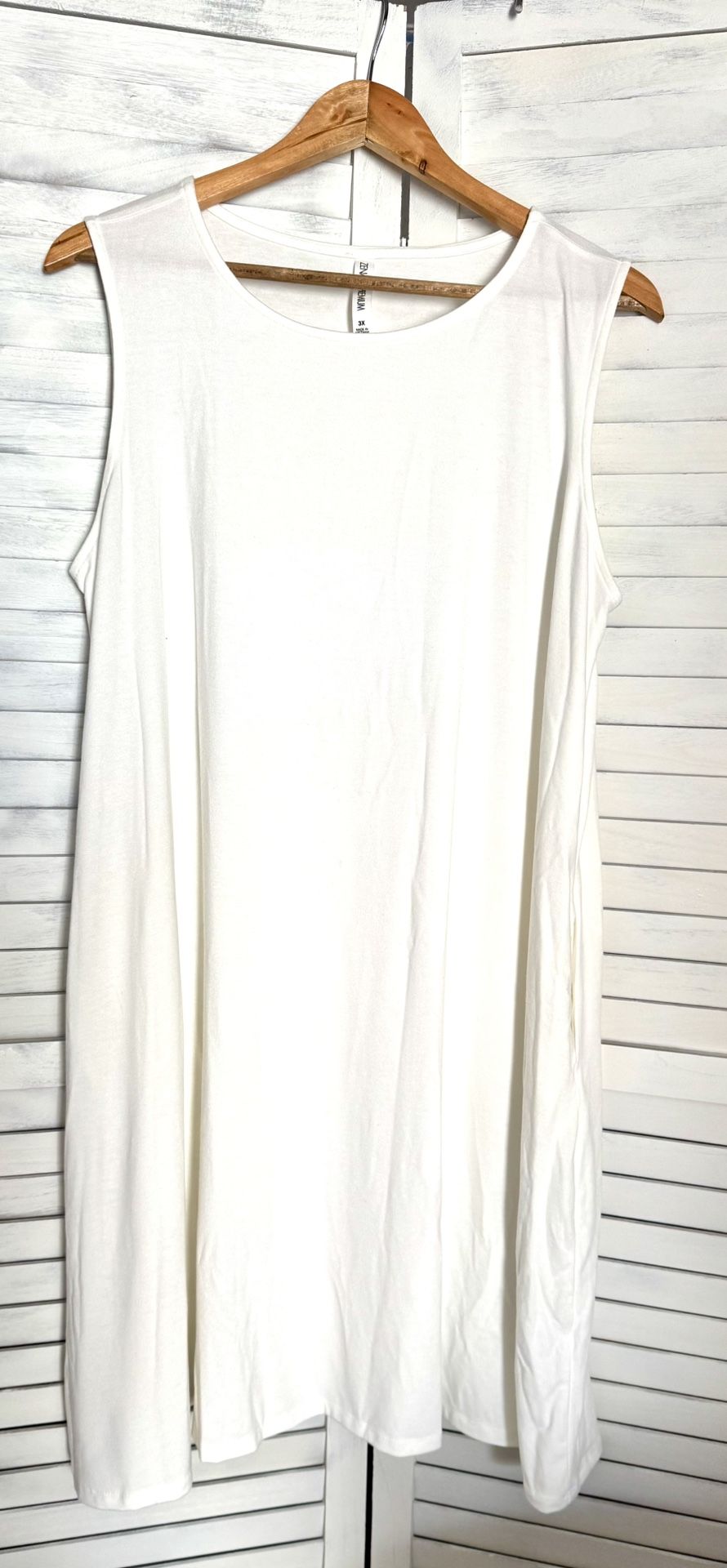 White Sleeveless Dress, 3X