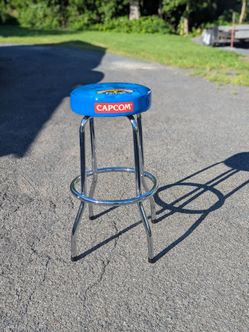 Retro Gaming Arcade Capcom Street Fighter II Champion Edition Bar Stool 29"