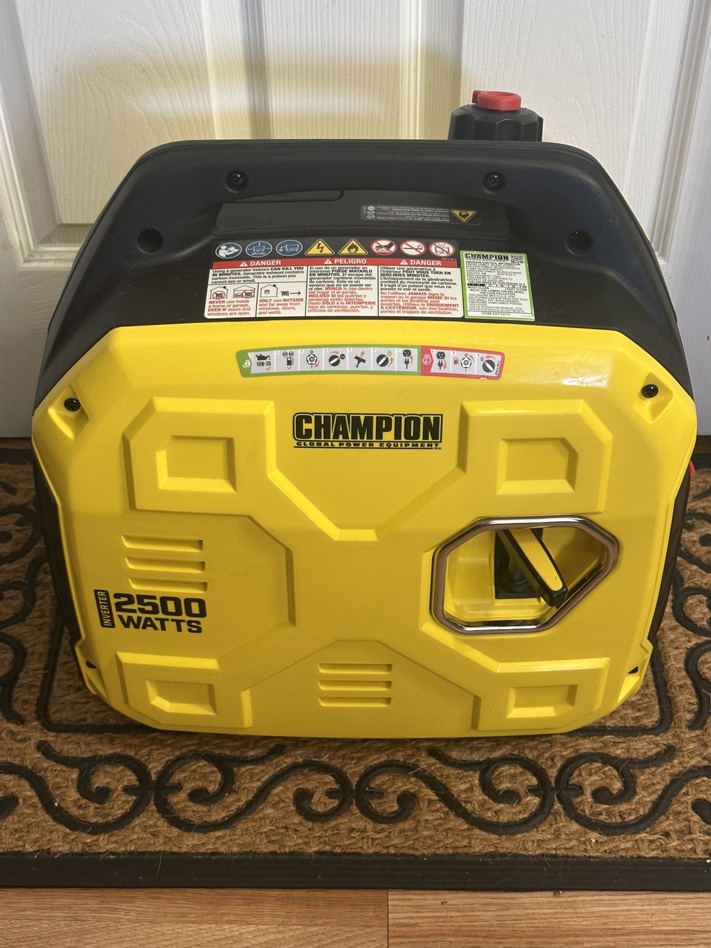 Generador Inverter “ Champion 2500 Watts “ Semi Nuevo ( Like New) En Excelente Condición
