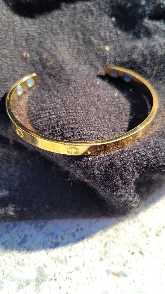 Olux Bracelet 1st Gen