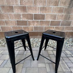 UrbanMod 24in Metal Stools (2)