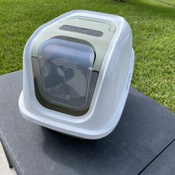 Cat Litter Box 