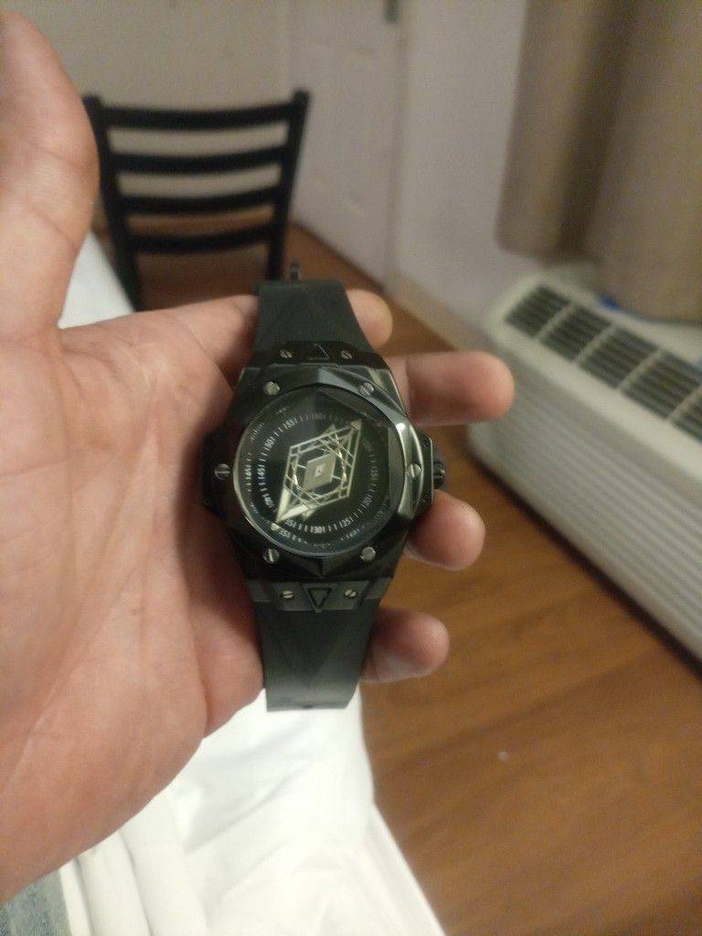 Kinetic Watch