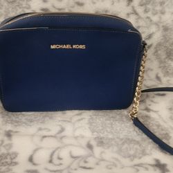 Michael Kors Pures/ Crossbody 