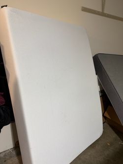 Full size mattress