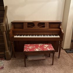 Standard Piano 