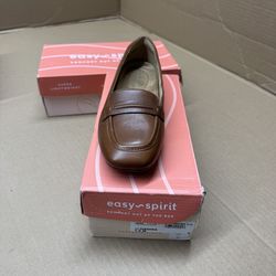 Easy Spirit Brown Leather Loafers Women Size 7.5